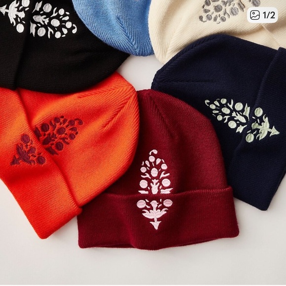 FP Movement Iconic Buti Beanie. NWT!!! - Picture 1 of 3